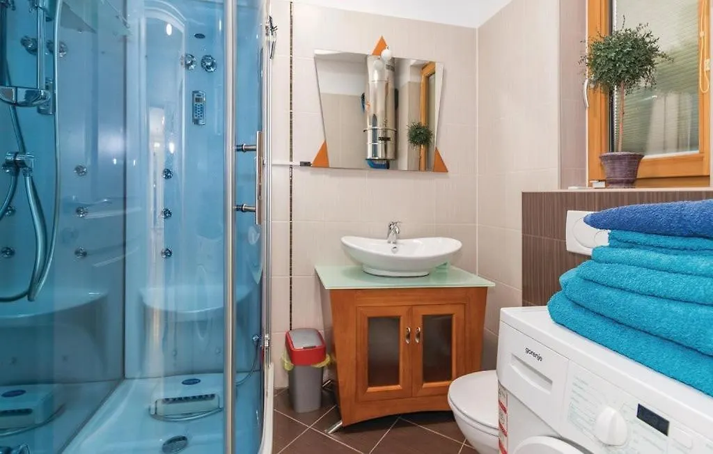 House With Pool In Marcana
